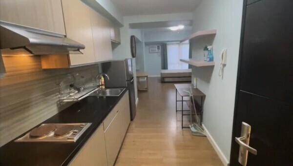 Fully Furnished Studio Unit Condo For Rent - 39th Floor at Two Maridien 