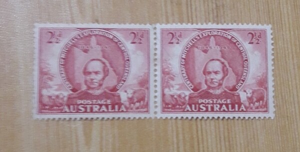 Australia 2 1/2 d Mitchell 2 Joined Stamps Mint.