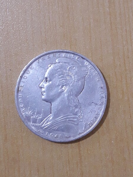 FRENCH SOMALIA 1948 PARIS 5 FRANCS ALLOY COIN RARE !!!