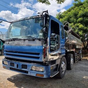 ISUZU GIGA STAINLESS WATERTANKER | PostAds PH
