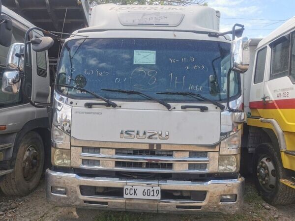 ISUZU FORWARD WINGVAN