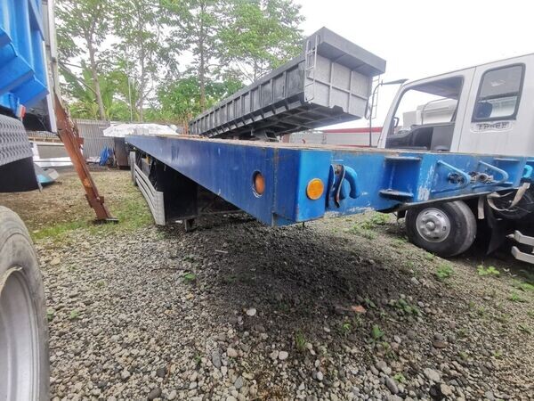 TRAILER HEAVY FLAT BEDd