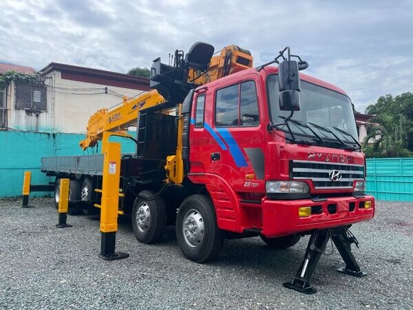 Hyundai 20 tons Boom Truck/ Cargo