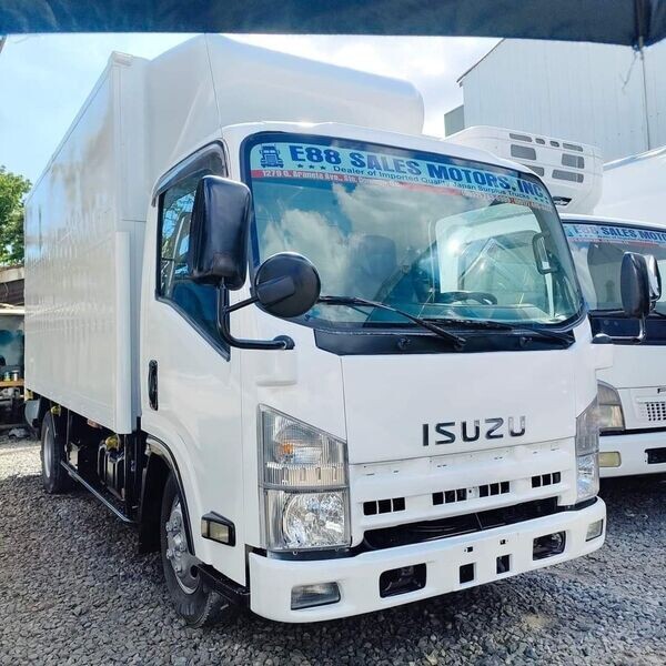 2023 Isuzu Elf NMR Reefer Van 14ft N