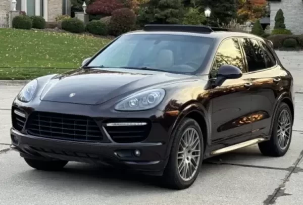 2014 Porsche Cayenne GTS