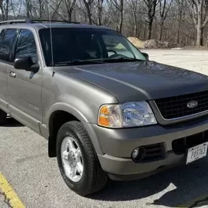 One-Family-Owned 2002 Ford Explorer XLT 4×4 | PostAds PH