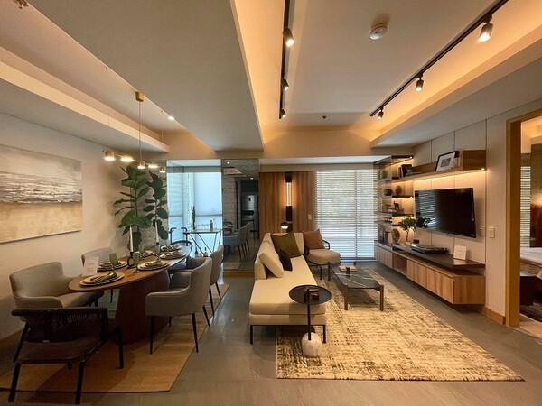 LUCIMA CEBU HIGH-END CONDO AYALA CEBU