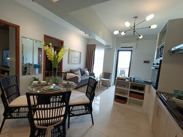 2BR WITH PARKING BEST RETIREMENT CONDO MACTAN CEBU