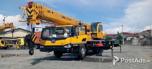 MOBILE CRANE XCMG 25 TONS