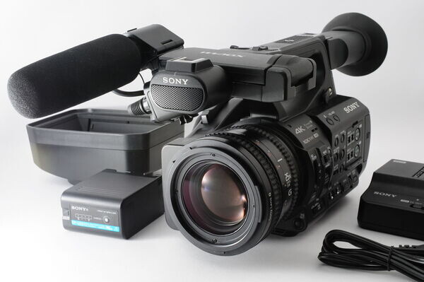 IN BOX CONTENT Sony PXW-Z190 XDCAM 4K Handheld Camcorder