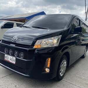 2021 COMMUTER DELUXE 2.8 - DIESEL - M/T- All-in DP: ₱300,000 | PostAds PH