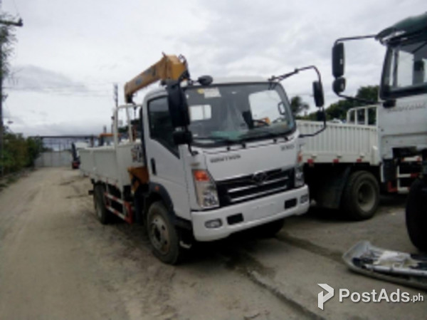  6 WHEELER BOOM TRUCK 3.2T