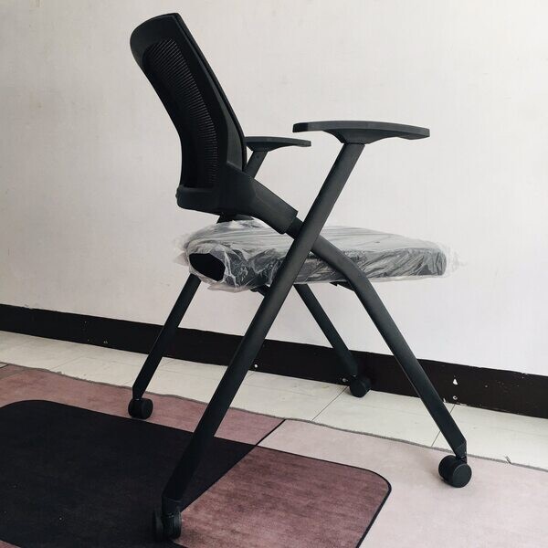 Folding Chair with Armrest
