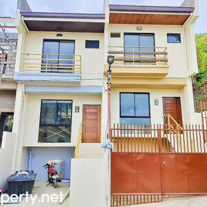 3 Storey Townhouse For Sale in Buena Hills Guadalupe Cebu City | PostAds PH
