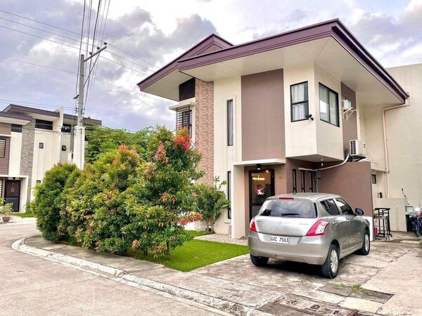 Canduman Mandaue City Cebu Modern House and Lot For Sale