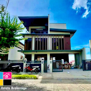 4 Storey House and Lot For Sale at Talisay City Cebu | PostAds PH