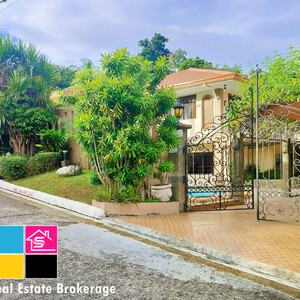 Talamban Cebu City House and Lot with Swimming Pool For School | PostAds PH