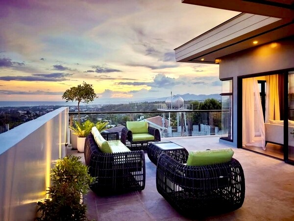 Overlooking House for Sale in Talisay Cebu