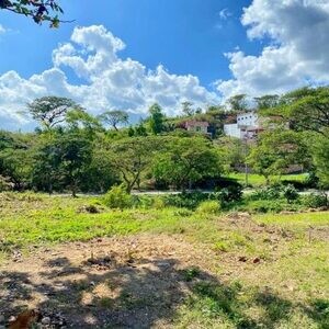 198 OVERLOOKING LOT TALISAY CITY CEBU FIESOLE CAMELLA AZIENDA | PostAds PH