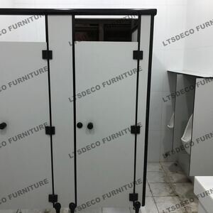OFFICE PARTITION/ TOILET CUBICLES/ PHENOLIC BOAR /TOILET PARTITION | PostAds PH