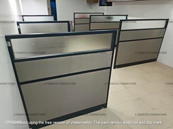 MODULAR HIGH PANEL WITH GLASS OFFICE PARTITION