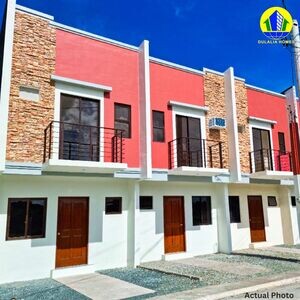 3BR Burgundy Townhouse Villa Dulalia Marilao Bulacan | PostAds PH