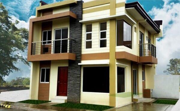 5BR Single Attached Ivory Dulalia Executive Village Valenzuela