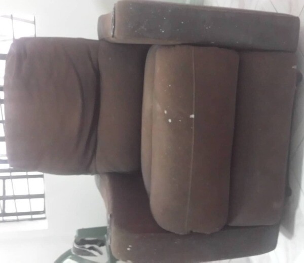 Recliner sofa chair