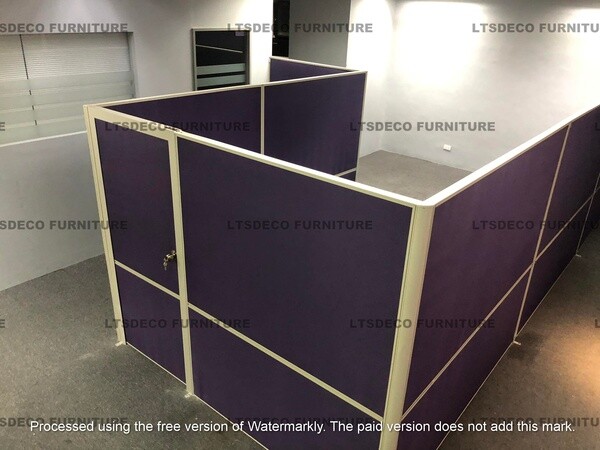 HIGH PANEL DIVIDER WITH DOOR OFFICE PARTITION