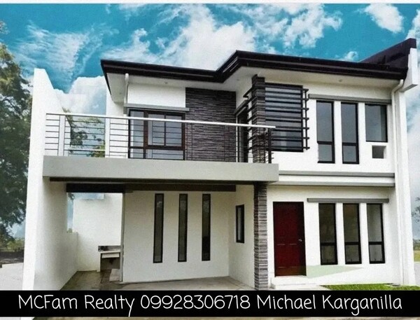 4BR House and Lot in Valenzuela