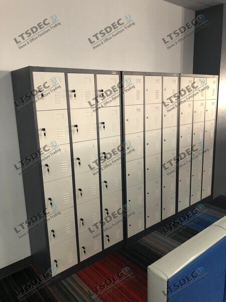 DOOR STEEL LOCKER OFFICE PARTITION