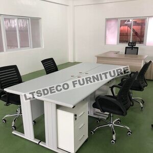 OFFICE TABLE OFFICE PARTITION AND OFFICE FUIRNITURE | PostAds PH
