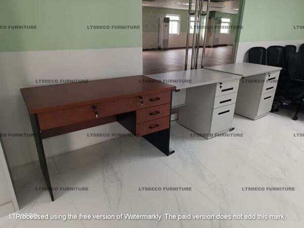 OFFICE TABLE WITH DRAWER OFFICE PARTITION