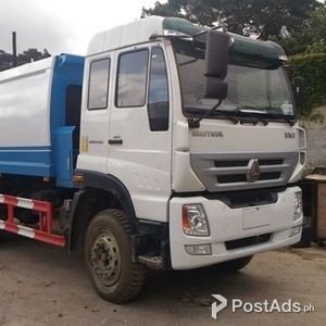 6 Wheeler Garbage Compactor | PostAds PH