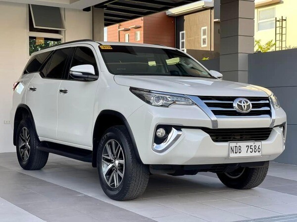 2016 Toyota Fortuner 4x2 V A/T Diesel