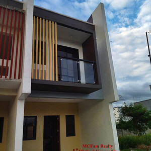 Townhouse in Valenzuela 3BR 2TB Primrose DRV | PostAds PH