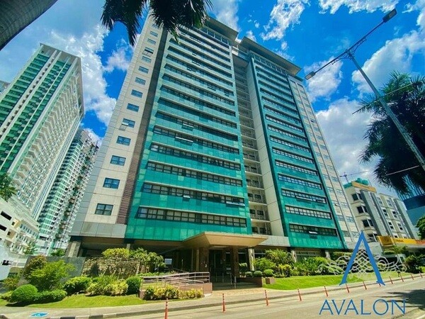 124 SQM 3BR CONDO FRONTING AYALA MALL CEBU CITY