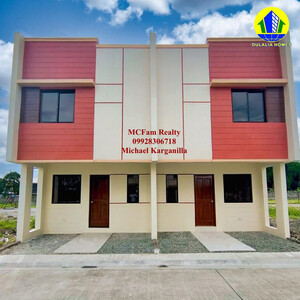 Townhouse For Sale in Meyc Bulcan 3BR 1TB Coral | PostAds PH