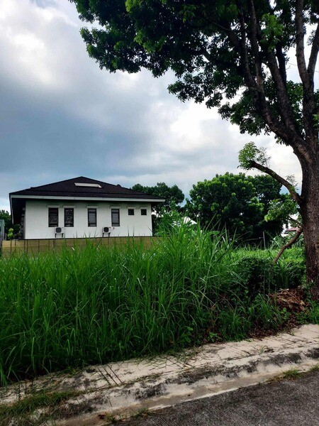 For Sale Lot only in QC
