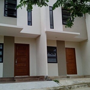 PAG IBIG LOANABLE ELEGANT TOWNHOUSE PULANGBATO CEBU CITY | PostAds PH