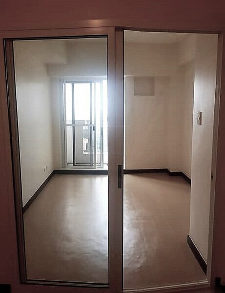 Unfurnished 1 Bedroom Condo Unit For Rent - Unit 4321 at Torre de Manila
