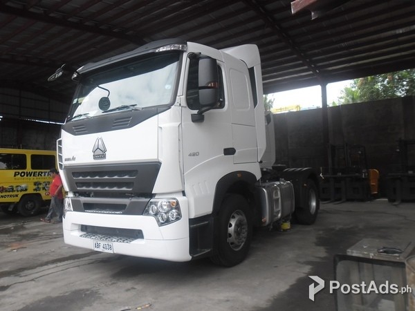 4X2 380HP HIGH TOP TRACTOR TRUCK SINOTRUK A7  LHD