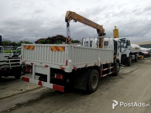 HOMAN H3 BOOM TRUCK WITH 3.2TONS 6 WHEELER (4X2) SINOTRUK
