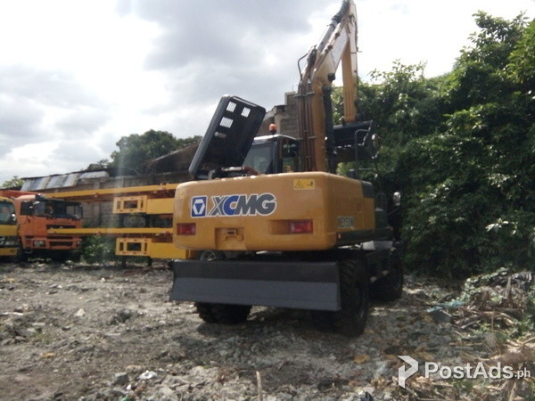 XCMG wheel Backhoe excavator 