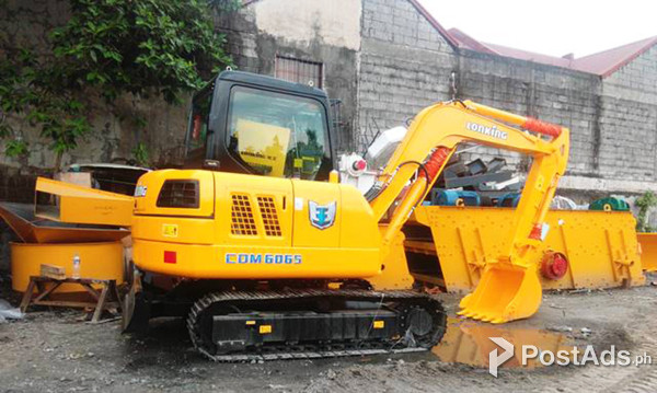CDM6065 Hydraulic Excavator 