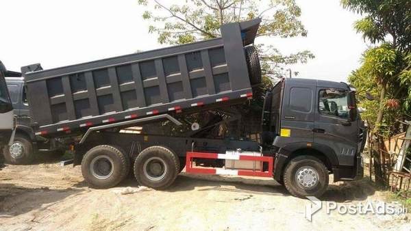 10 Wheeler Dump Truck HOWO A7 Sinotruk 20 cubic