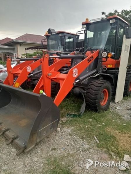 DE929 WHEEL LOADER .7 CUBIC 