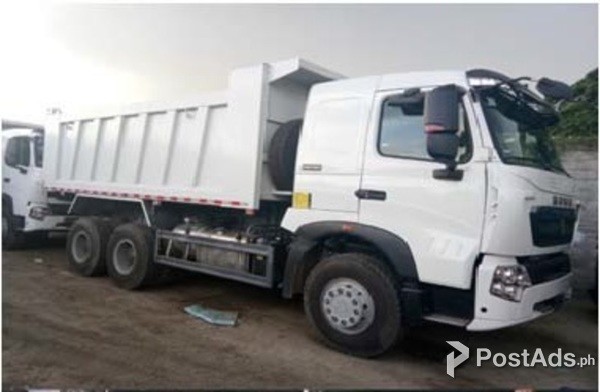 10 Wheeler HOWO A7 Dump Truck