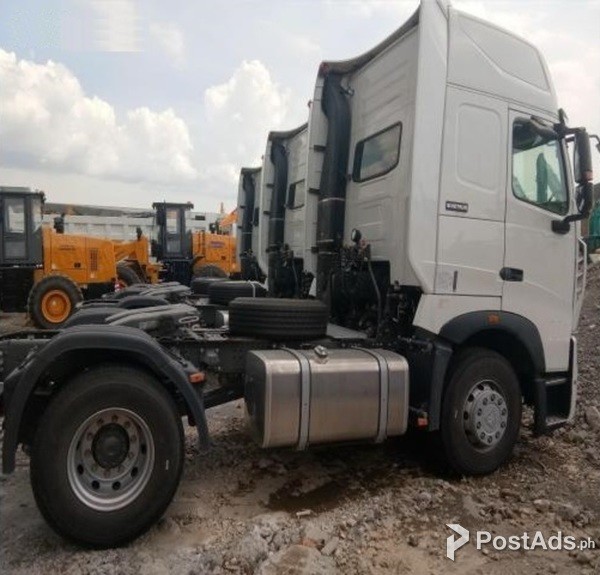 Euro IV HOWO A7 Tractor Head 380HP 6wheeler Sinotruk
