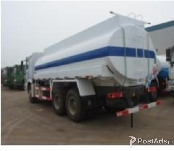 Sinotruk Howo Fuel Tanker Truck 10 wheeler - 380 H